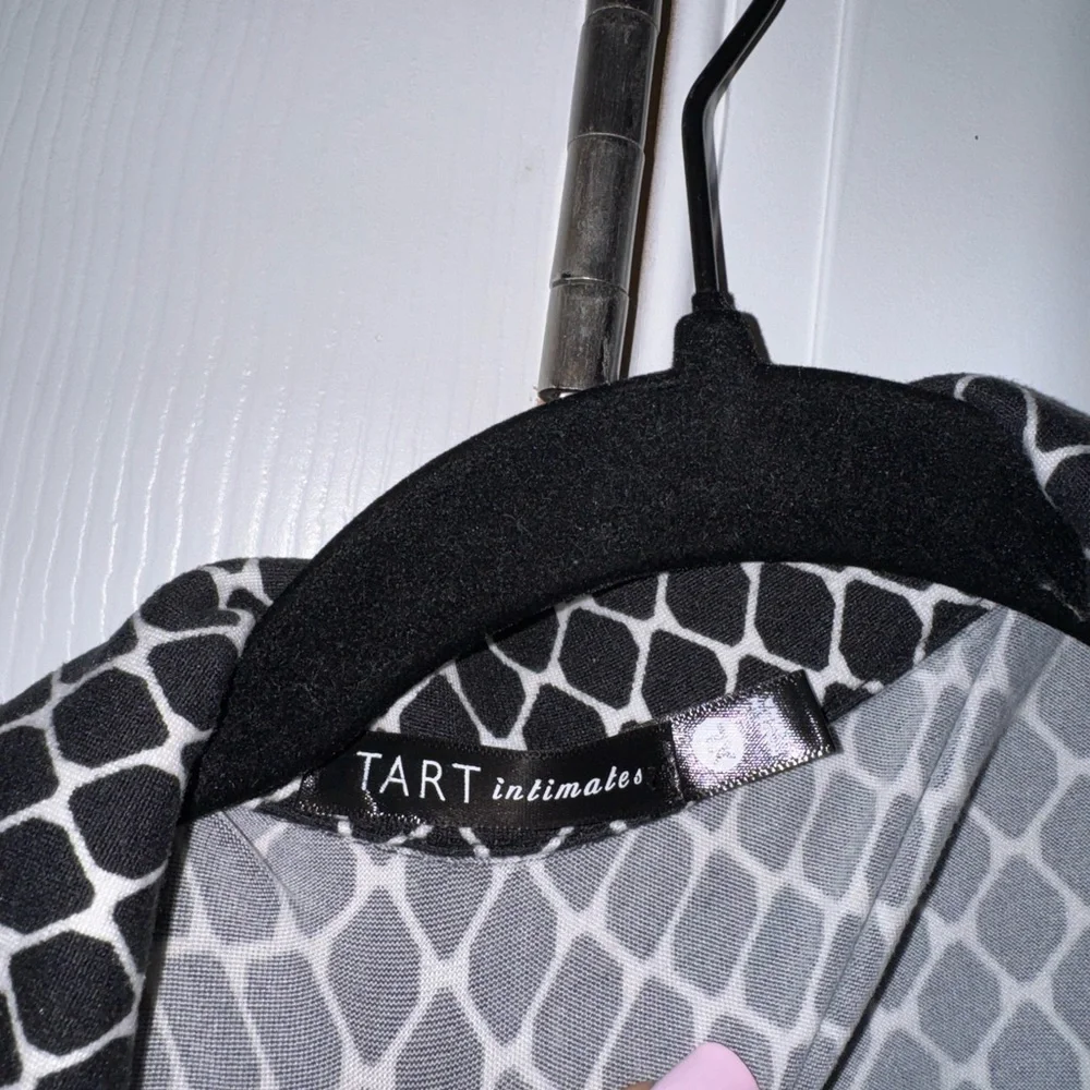 TART Dixie Short Sleeve Button-Up Shirt 💤 - Picture 3 of 4